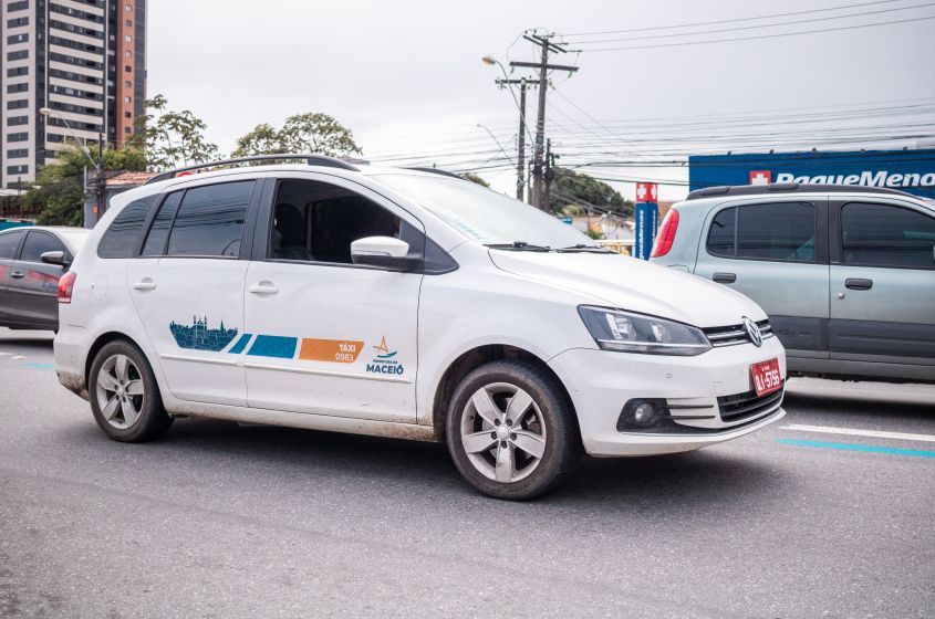 SMTT tira dúvidas dos profissionais sobre o Bem-Taxista
