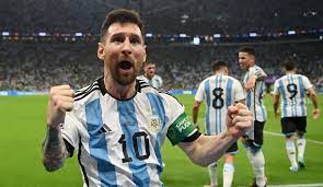 Argentina vence México e sobrevive na Copa do Mundo