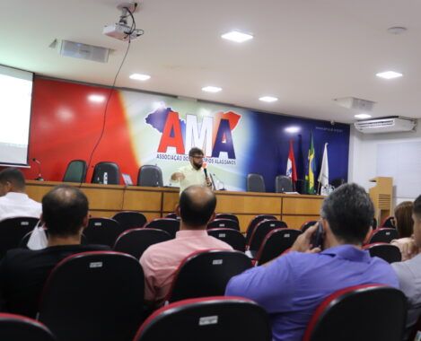 AMA orienta técnicos sobre atualização do e-Social