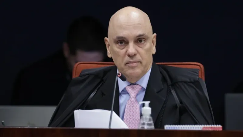 Moraes autoriza Bolsonaro a fazer exame médico na sede da Polícia Federal