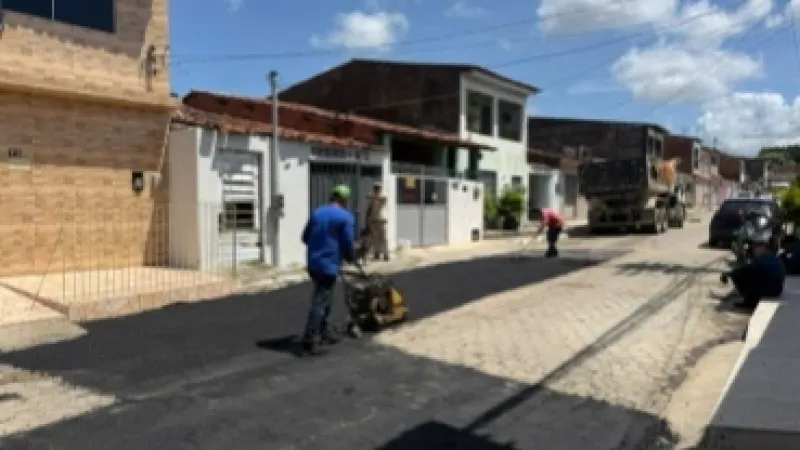 Operação Tapa-Buraco restaura 306 ruas de Maceió em abril