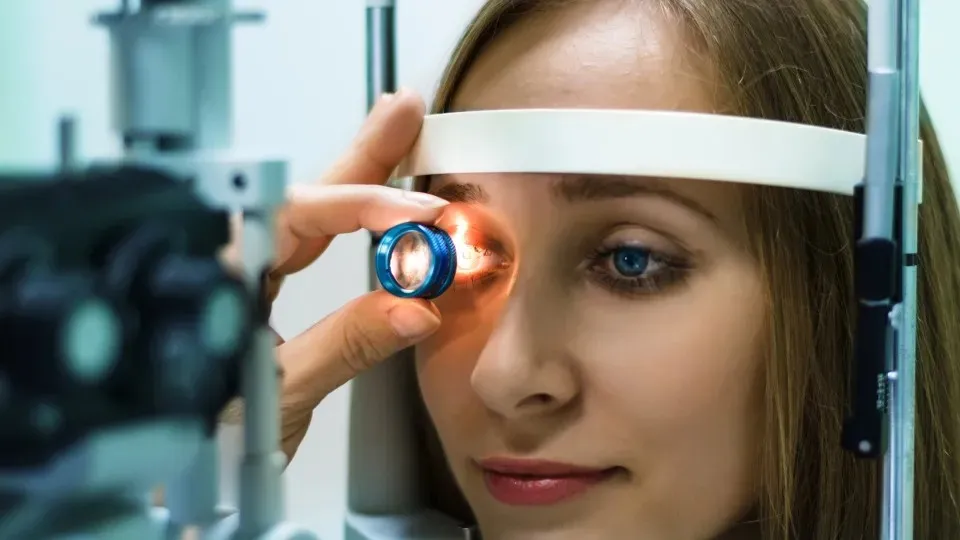 Pressão intraocular deve ser medida anualmente a partir dos 40 anos, pois, sem controle, pode levar ao glaucoma