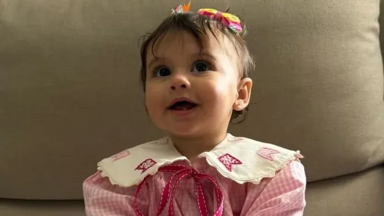 Neymar compartilha foto de filha caçula com traje junino: ‘Princesinha linda’