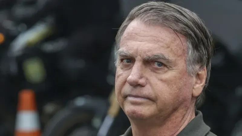 Como agem remédios tomados por Bolsonaro, que defesa alega terem causado alucinação