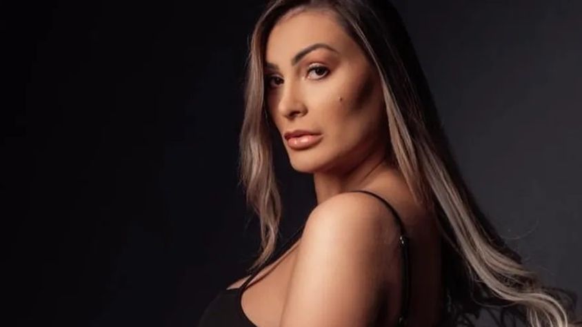 Andressa Urach afirma ter feito sexo com cachorro 