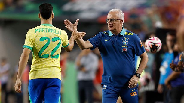 Dorival diz que seleção teve teste duro e aprova atuação: ‘Mais satisfeito do que preocupado’