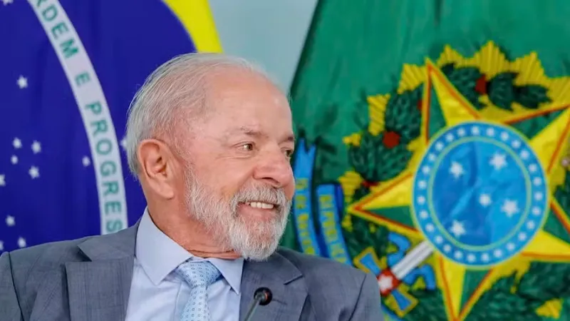 Lula anuncia R$ 20 bilhões extras para o programa Minha Casa, Minha Vida