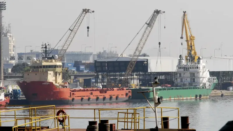 Justiça mantém liminar que derruba imposto na exportação de petróleo