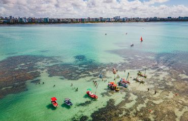 Investimento em promoção consolida turismo em Maceió e alta estação deve ser a melhor da história