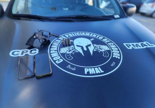 Arma de fogo e quase 3 kg de maconha são retirados das ruas em ações da PM