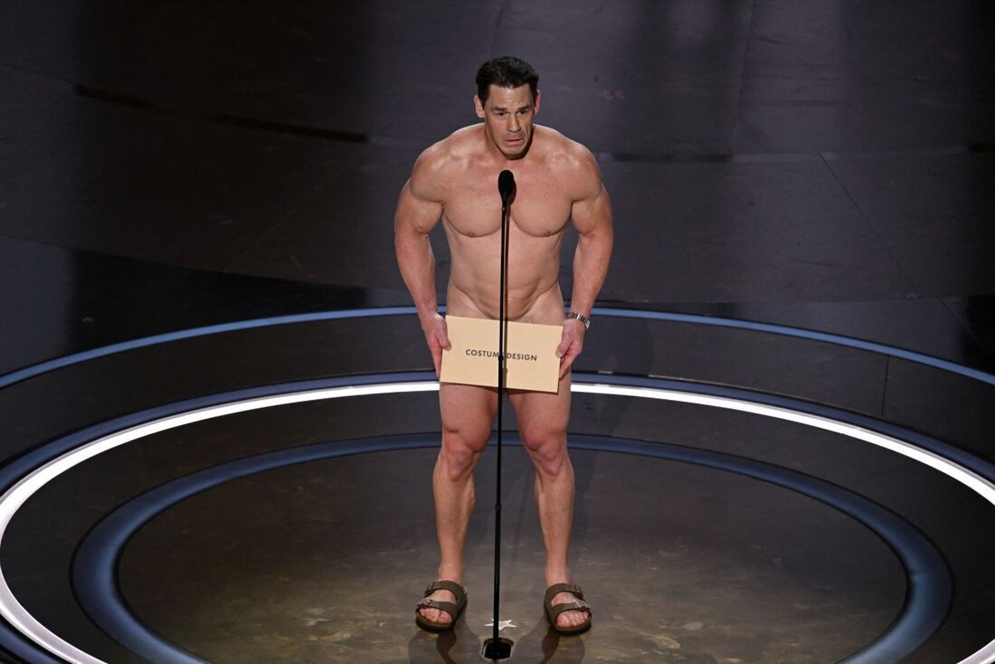 Oscar 2024: por que John Cena apareceu nu na cerimônia?