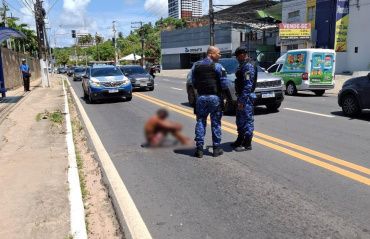 Guarda Civil Municipal resgata homem ferido com golpes de arma branca na Av. Gustavo Paiva