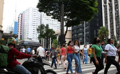 Covid-19: Brasil registra 9,7 mil casos e 132 mortes em 24 horas