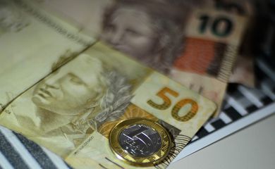 Beneficiários com NIS final 3 recebem hoje Auxílio Brasil