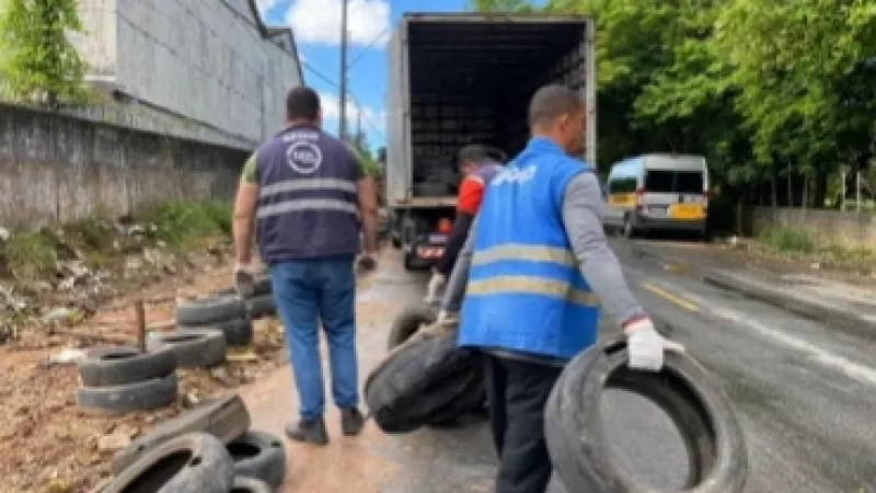 Operação Calçada Cidadã remove cercas irregulares no bairro Petrópolis