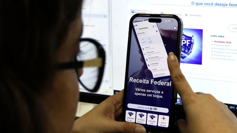 Receita paga nesta sexta-feira terceiro lote de restituição do IR 2026