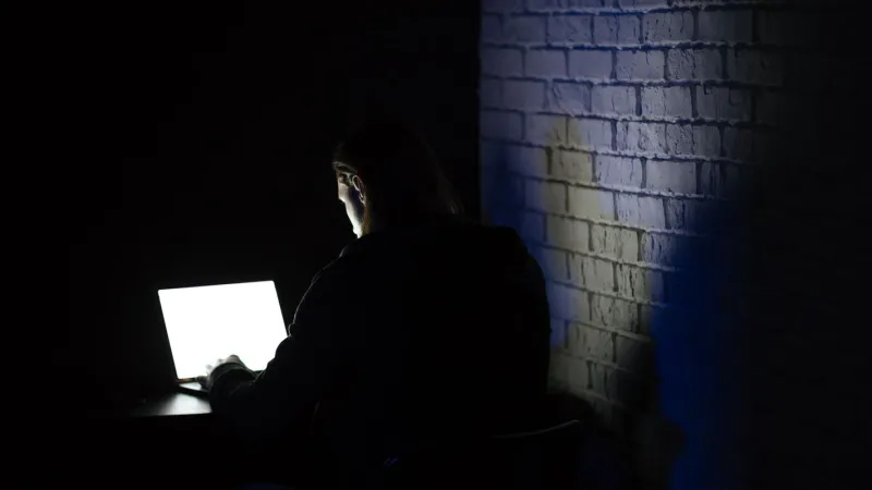 TSE debate combate a deepfake nas eleições