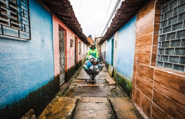 Brota na Grota leva serviços à comunidade no bairro de Ipioca