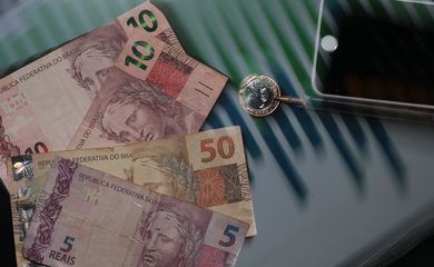 IPCA-15 tem deflação de 0,73% em agosto