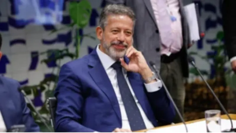 Arthur Lira anuncia que disputará o Senado por Alagoas