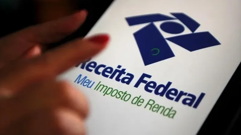 Nova regra do IR já terá impacto no próximo salário: saiba quanto você deixará de pagar