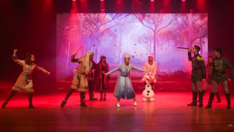 Espetáculo teatral “Aventura Congelante o legado - O Musical” levará o público a uma viagem pelo reino de Arendelle