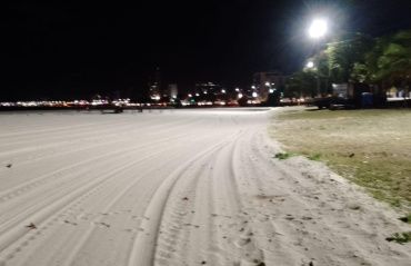 Iluminação na Praia da Avenida e entorno é reforçada para abertura do Verão 2025