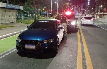 Operação Ruído Zero flagra motorista embriagado com veículo de luxo adulterado