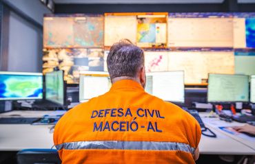 Defesa Civil de Maceió faz monitoramento 24h e dá resposta imediata a desastres