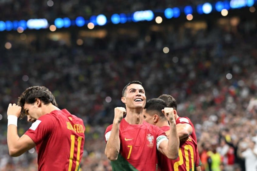 Cristiano Ronaldo celebra vaga antecipada de Portugal