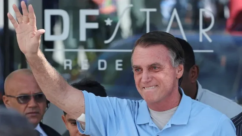 Defesa pede para Bolsonaro receber tratamento com estímulos elétricos no crânio