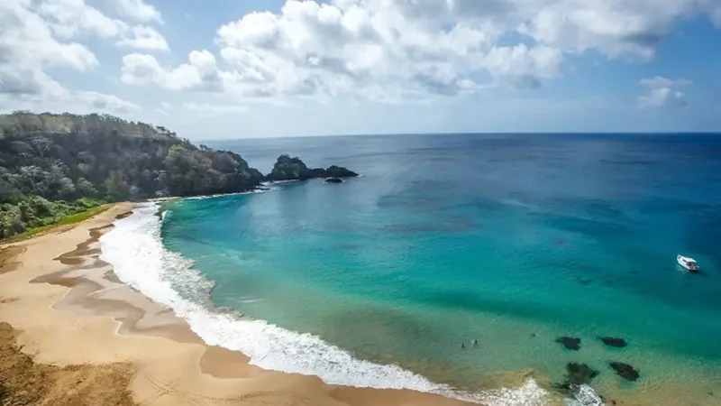 Usina solar garantirá descarbonização da energia em Noronha até 2027