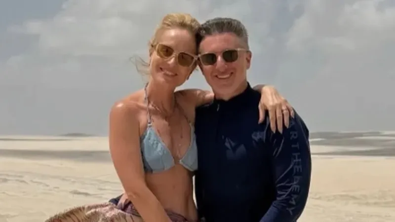 Topless, bolo de areia e Luciano Huck: Angélica comemora aniversário