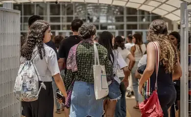 Enem: prazo para solicitar isenção da taxa de inscrição começa hoje