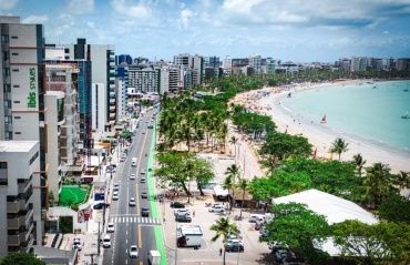 Crescimento da malha cicloviária transforma orla marítima e outros pontos 