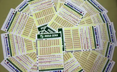Mega-Sena acumula e prêmio principal vai para R$ 28 milhões