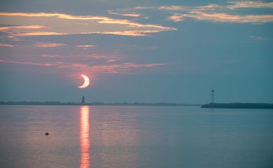 Eclipse anular do sol neste sábado poderá ser visto do Brasil