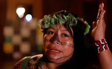 Mercado de carbono ameaça vida indígena, diz Alessandra Munduruku