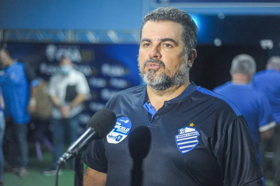 Brabo opina sobre momento do CSA e comenta fala de Tenório: "Quem está no comando, não pode ter atitudes desta natureza"