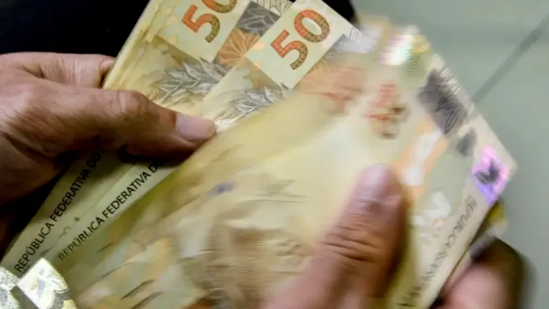 O que é mínimo existencial e como esse valor impacta na renda dos superendividados