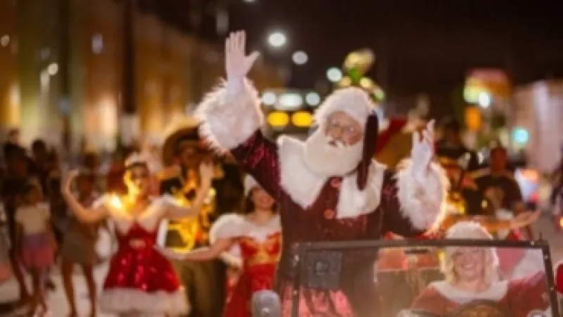 Desfile Natal de Todos Nós acontece nesta segunda (22) em Jaraguá