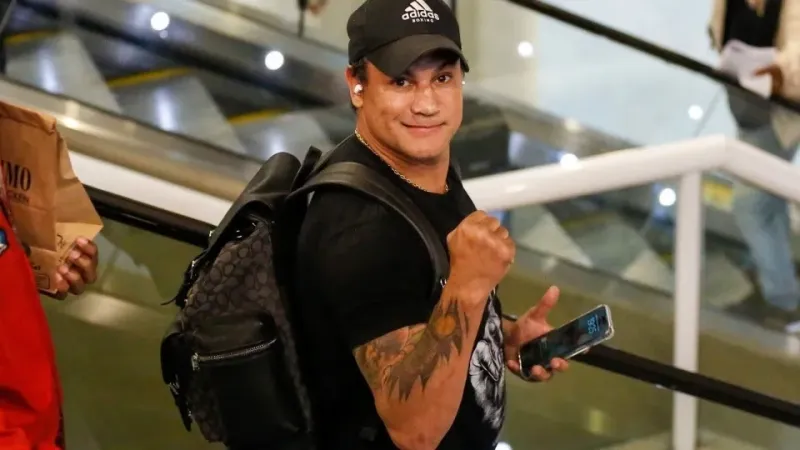 Popó diz que passará por cirurgia após pancadaria em luta com Wanderlei Silva