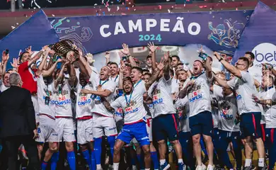 Fortaleza supera CRB nos pênaltis e conquista Copa do Nordeste