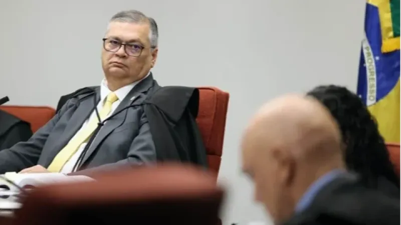 Dino marca sessão da 1ª turma para analisar prisão de Bolsonaro para segunda
