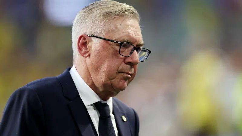Ancelotti celebra atuação sólida, mas pede calma para mata-mata