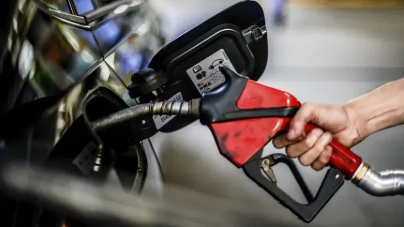 Governadores rejeitam apelo de Lula para reduzir ICMS sobre o diesel