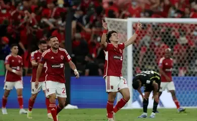 Mundial de Clubes: Al Ahly vence Al-Ittihad e enfrenta Fluminense