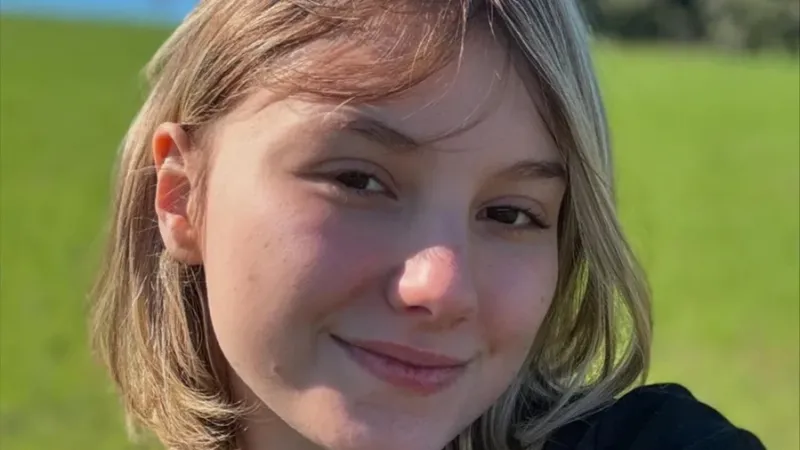 Morre Isabel Veloso, aos 19 anos, após luta contra câncer