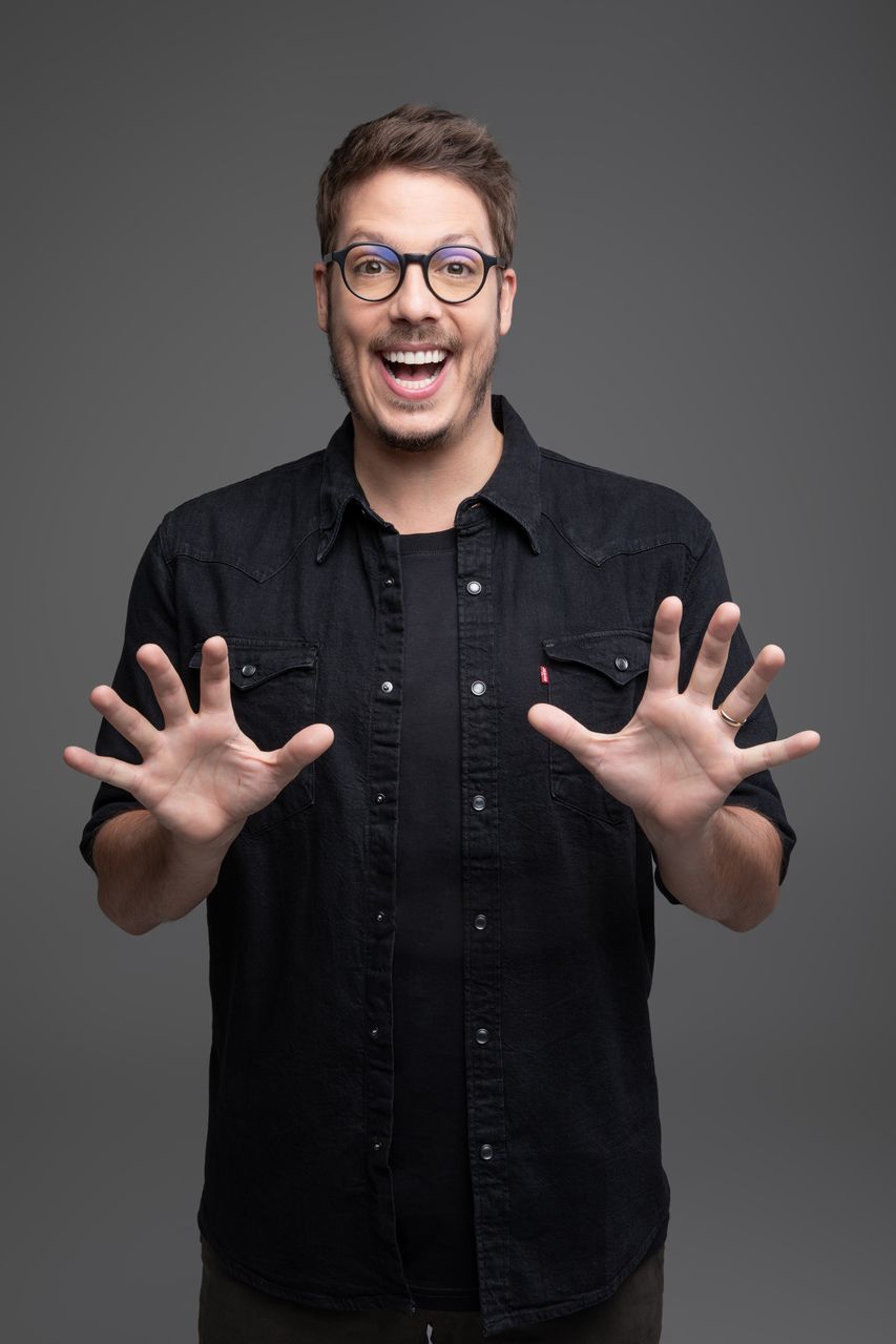Comediante Fábio Porchat volta a Maceió
