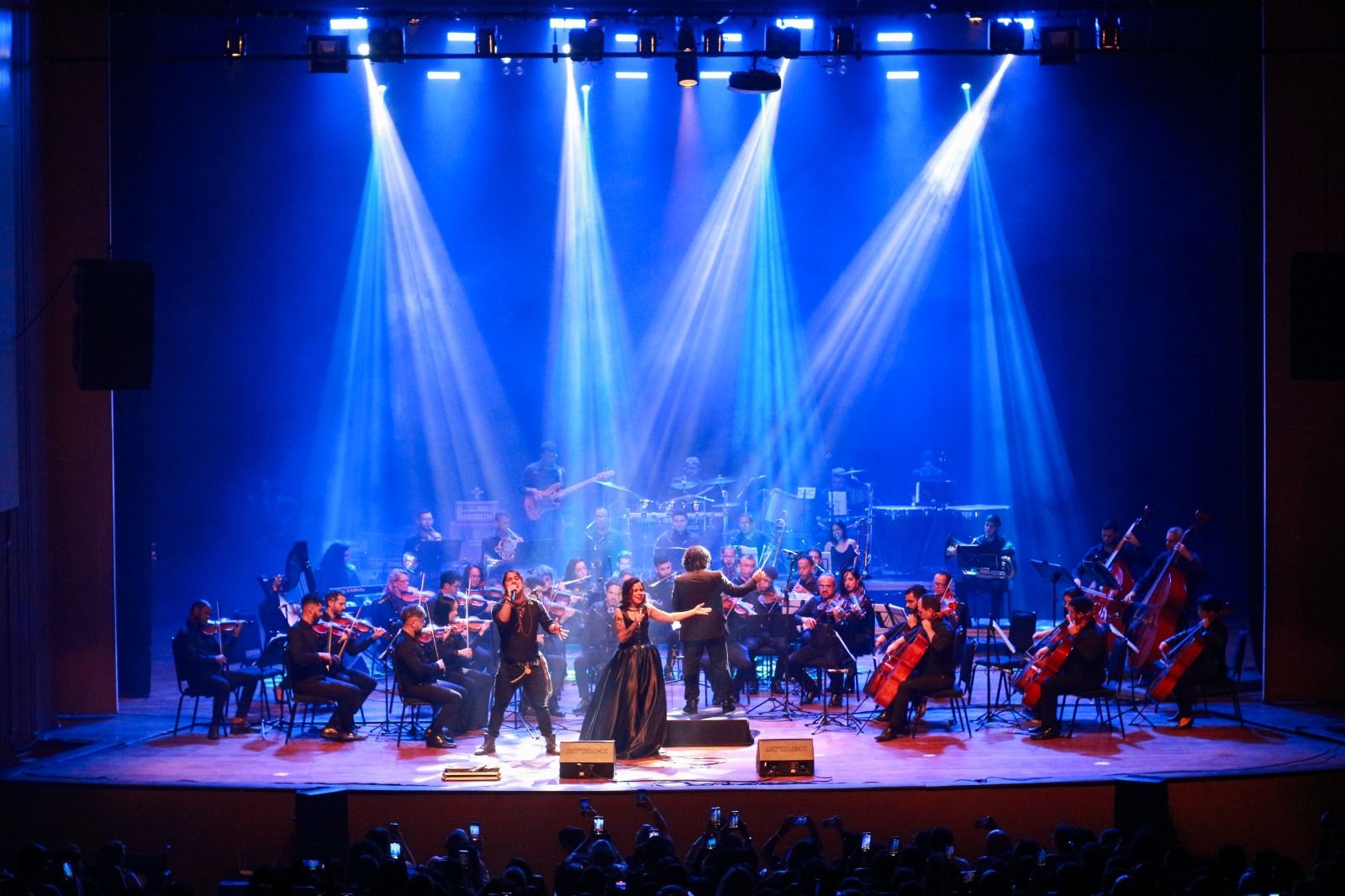 "Música clássica de alto nível em dose tripla e de graça!"